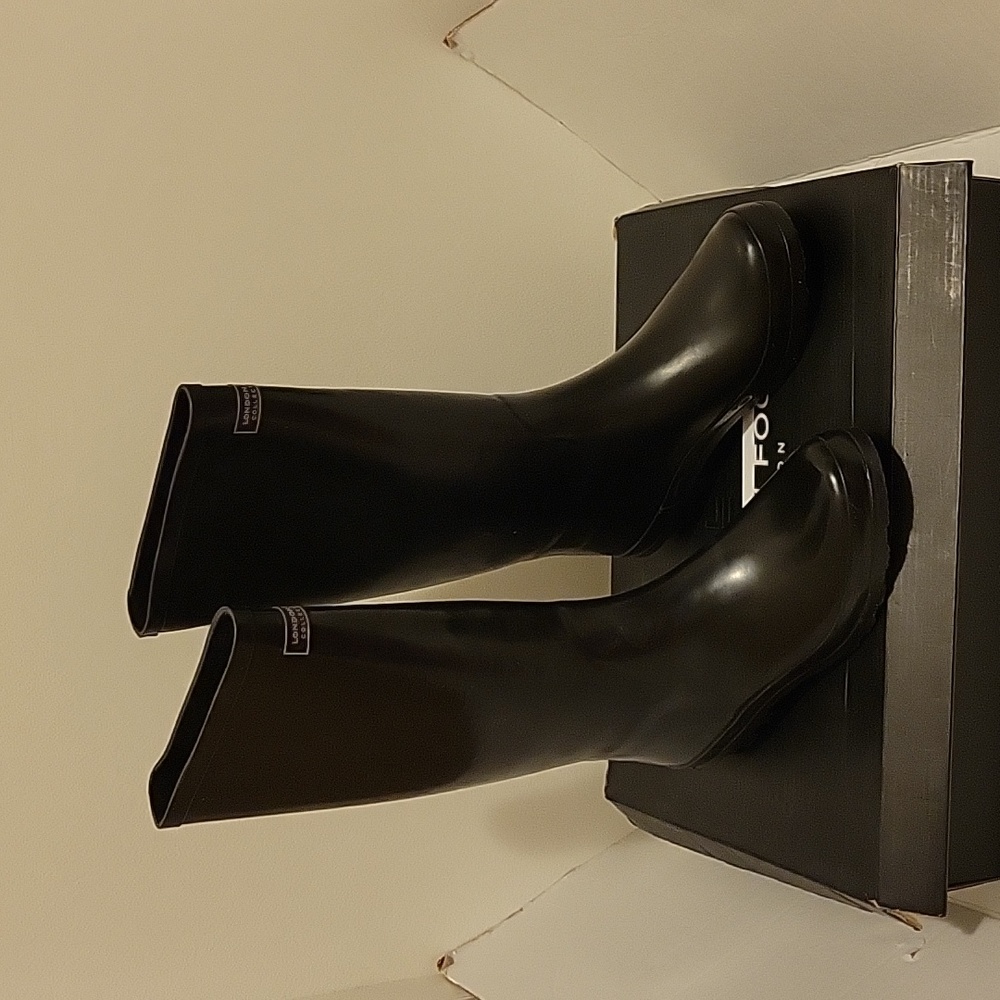 New in Box: Women's London Fog Thames Waterproof Rain Boots